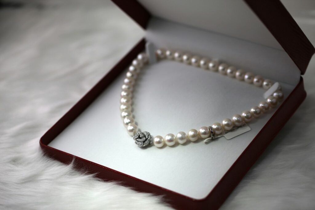 8 Best Shopify Themes for Jewelry Stores in 2026